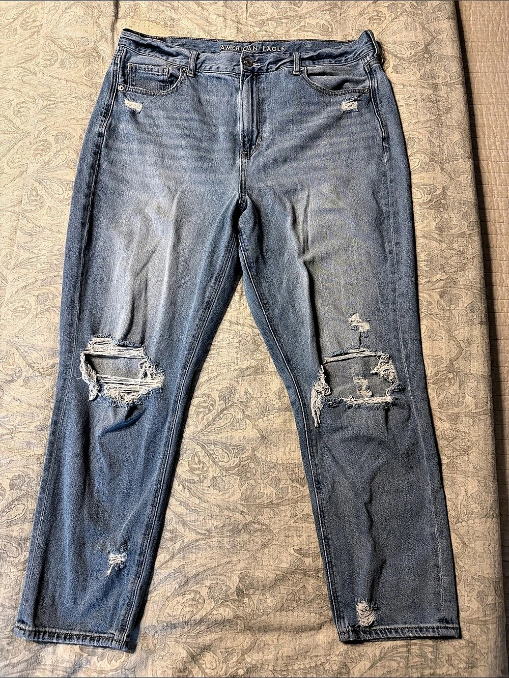 American Eagle Mom Jean Distressed Blue Jeans Waist 16